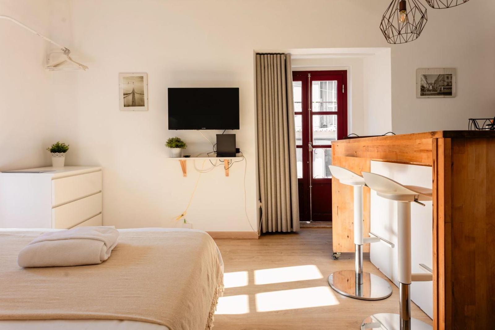 Casa Com Graca - Fully Equiped Studio In The Historical Center Lisboa Ngoại thất bức ảnh